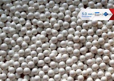 Boules de meulage de médias de dureté élevée, perles de meulage de zircone de 4 - 10 millimètres 