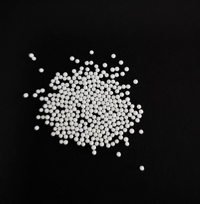 1,4 - Perles de fraisage de zircone de dureté élevée de boules d'oxyde de zirconium de 1,6 millimètres pour la dispersion