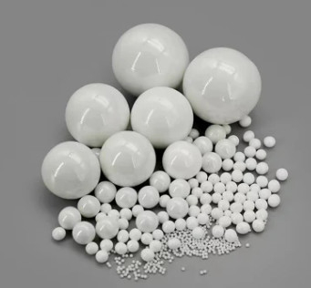 95 Perles de zirconium stabilisées à l'yttrium de 1,6 à 1,8 mm pour le polissage de bijoux