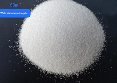 Abrasif blanc d'oxyde d'aluminium de traitement préparatoire extérieur, milieu d'abrasif de l'oxyde d'aluminium 3.95g/Cm3